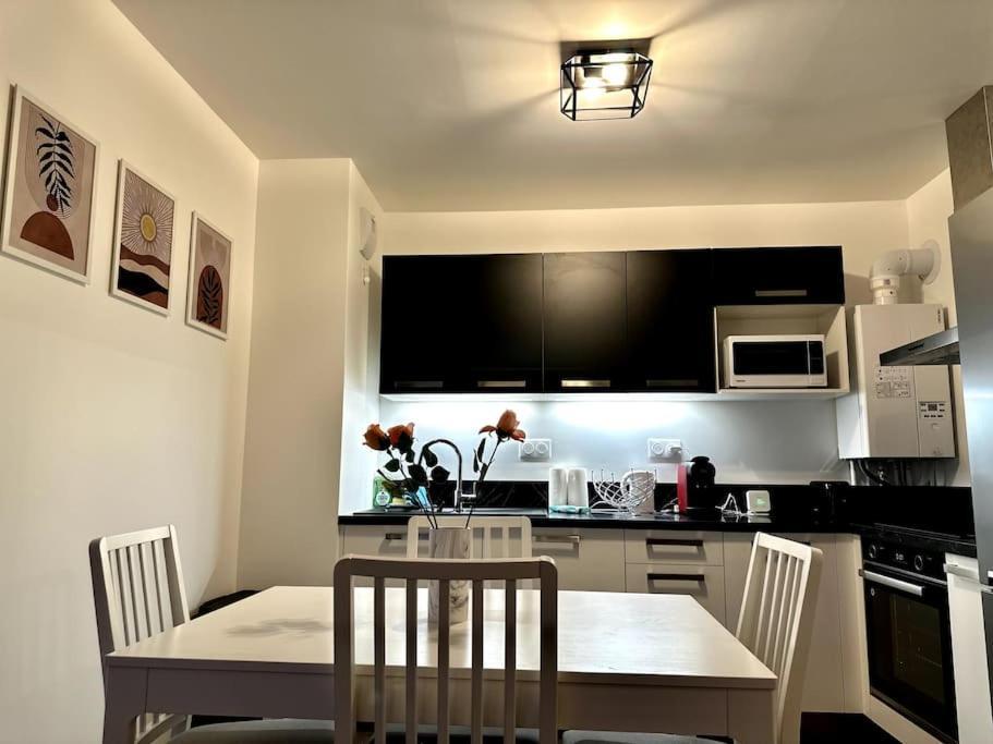Appartement Cozy - Quartier Residentiel Melun Dış mekan fotoğraf