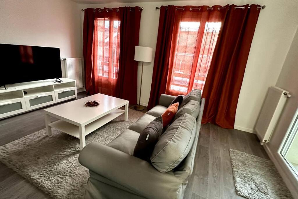 Appartement Cozy - Quartier Residentiel Melun Dış mekan fotoğraf
